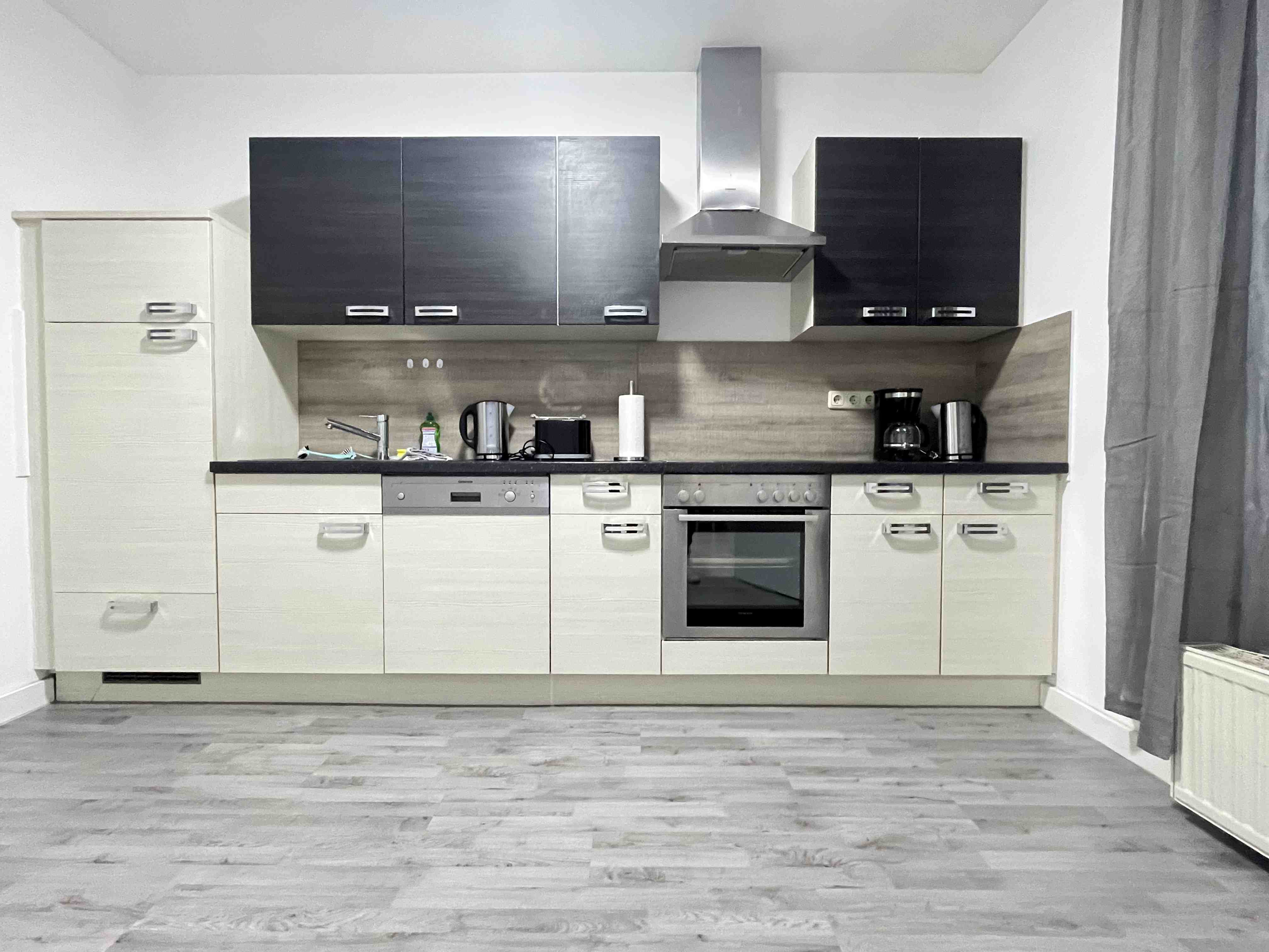 Monteurwohnung - Schwandorf - Küche - (SWF111) Komfortable Monteurwohnung / Übergangswohnung 