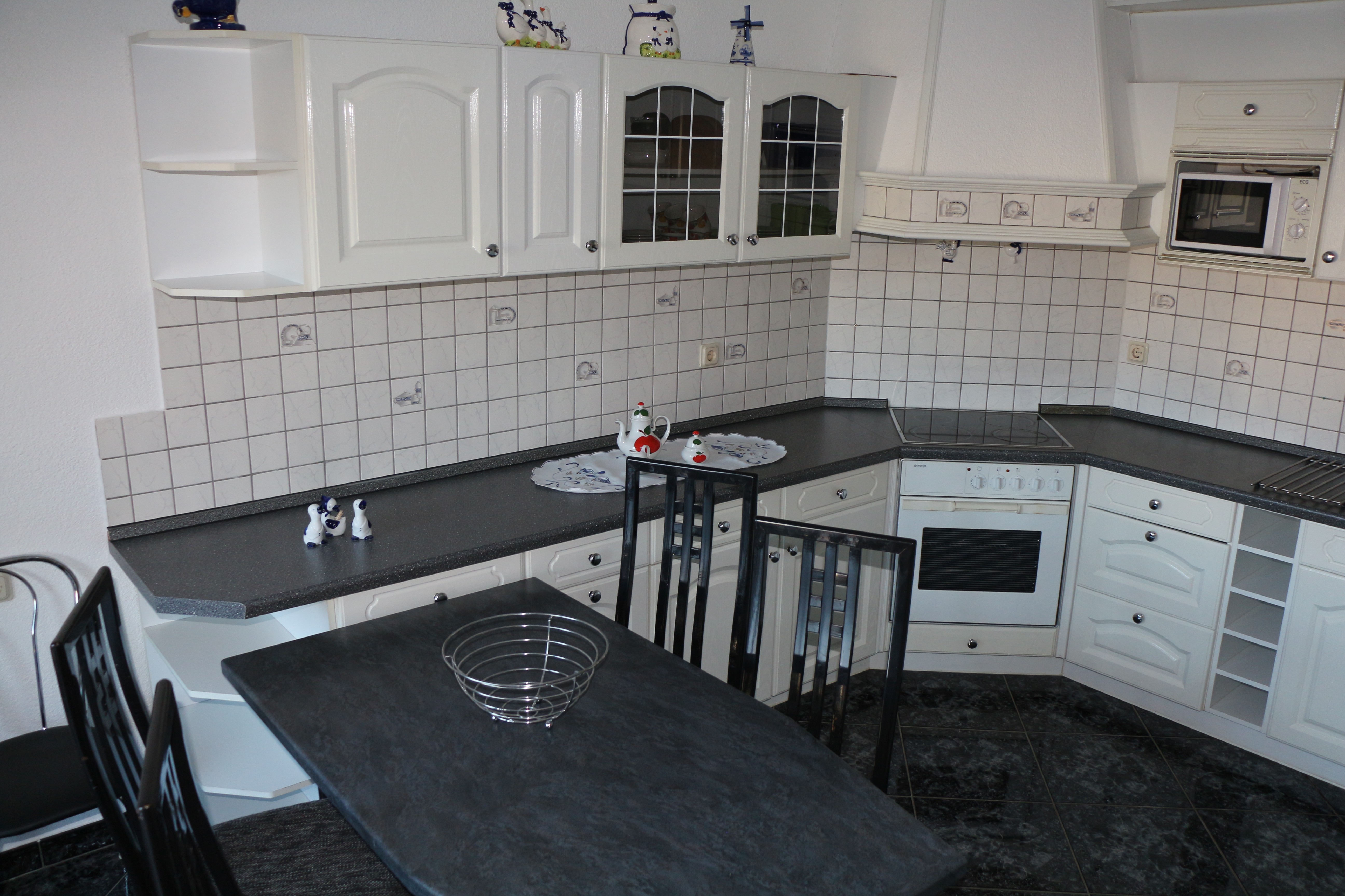 Monteurzimmer: Küche - Zimmervermietung Hildebrand