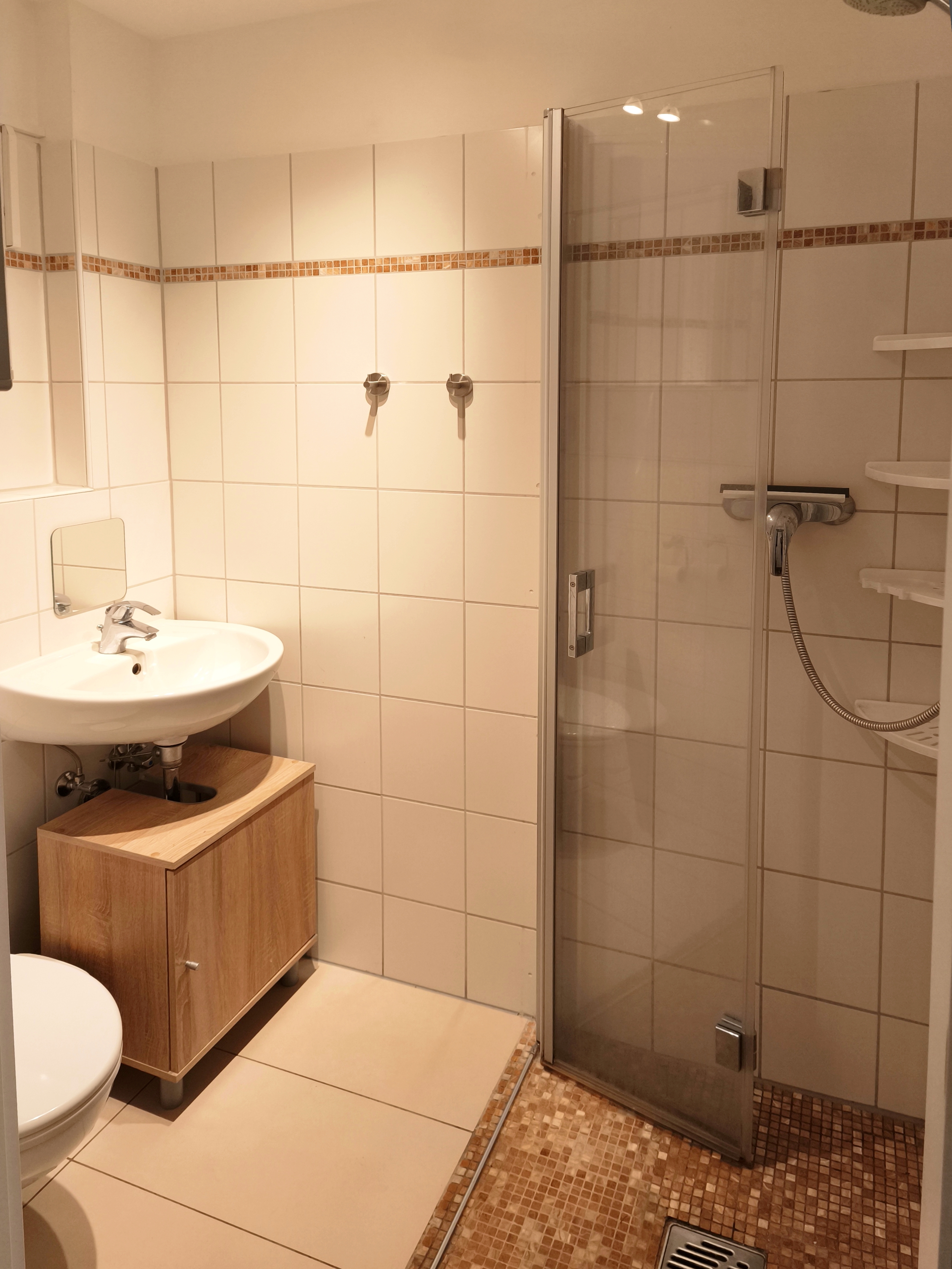 Monteurwohnung: Monteurwohnung für 2 Personen mit Waschmaschine und Parkplatz 