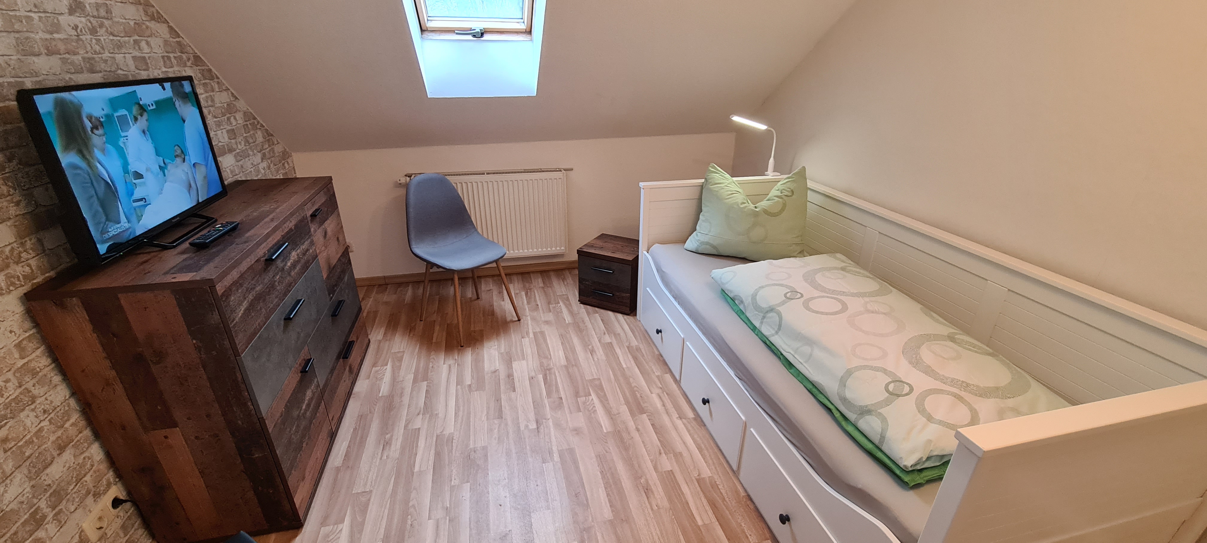 Monteurwohnung - Zimmertyp: Doppelzimmer - Oschatz - Einzelzimmer - Ferien­wohnung "Betty" am Biberdamm