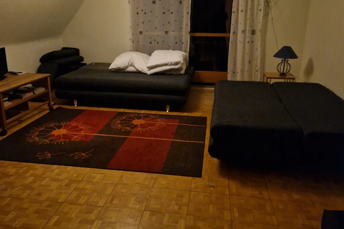 Monteurzimmer: Wohn-/Schlafzimmer - Wohnung für Monteure bei AB