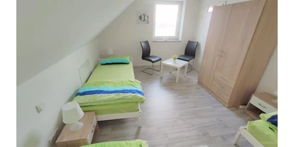 Monteurwohnung - PLZ 89365 (Deutschland) - Schlafzimmer 2 - Ferienwohung Hanna, 3 Zimmer, Küche, Bad