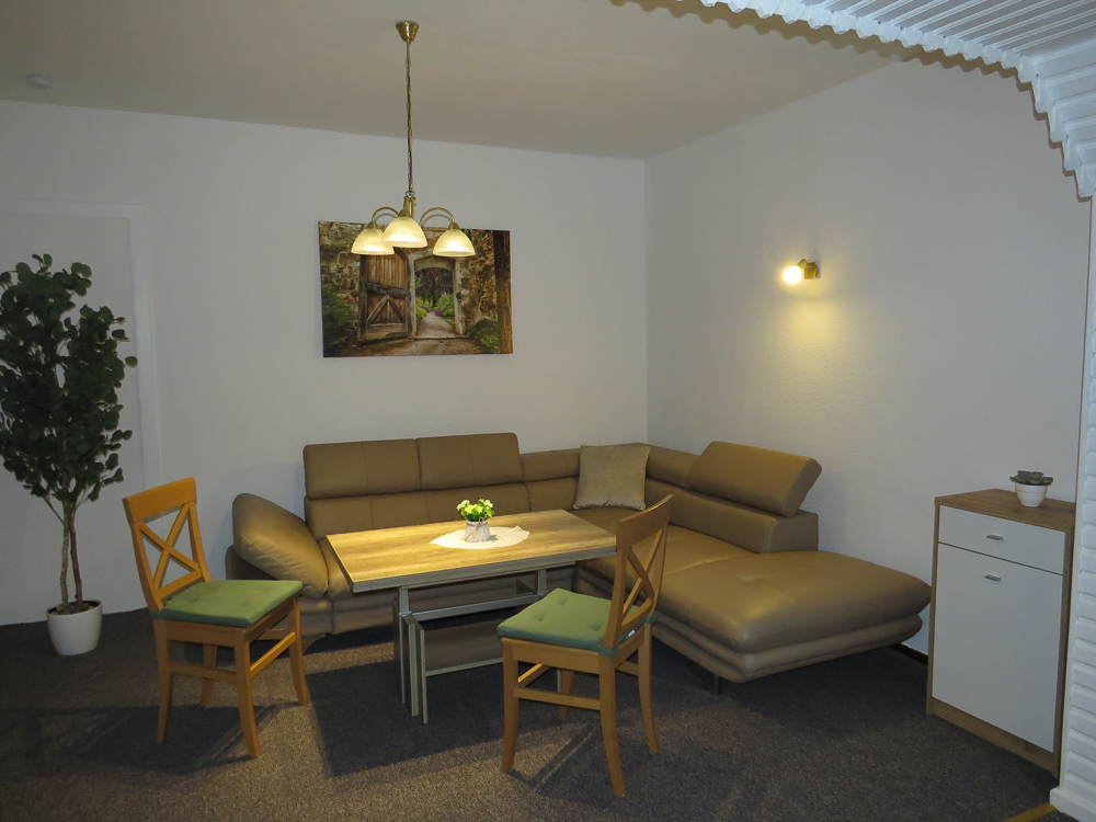 Monteurwohnung - Art der Unterkunft: Ferienwohnung - Brandenburg - Wohnzimmer - Ferienwohnung Tischer