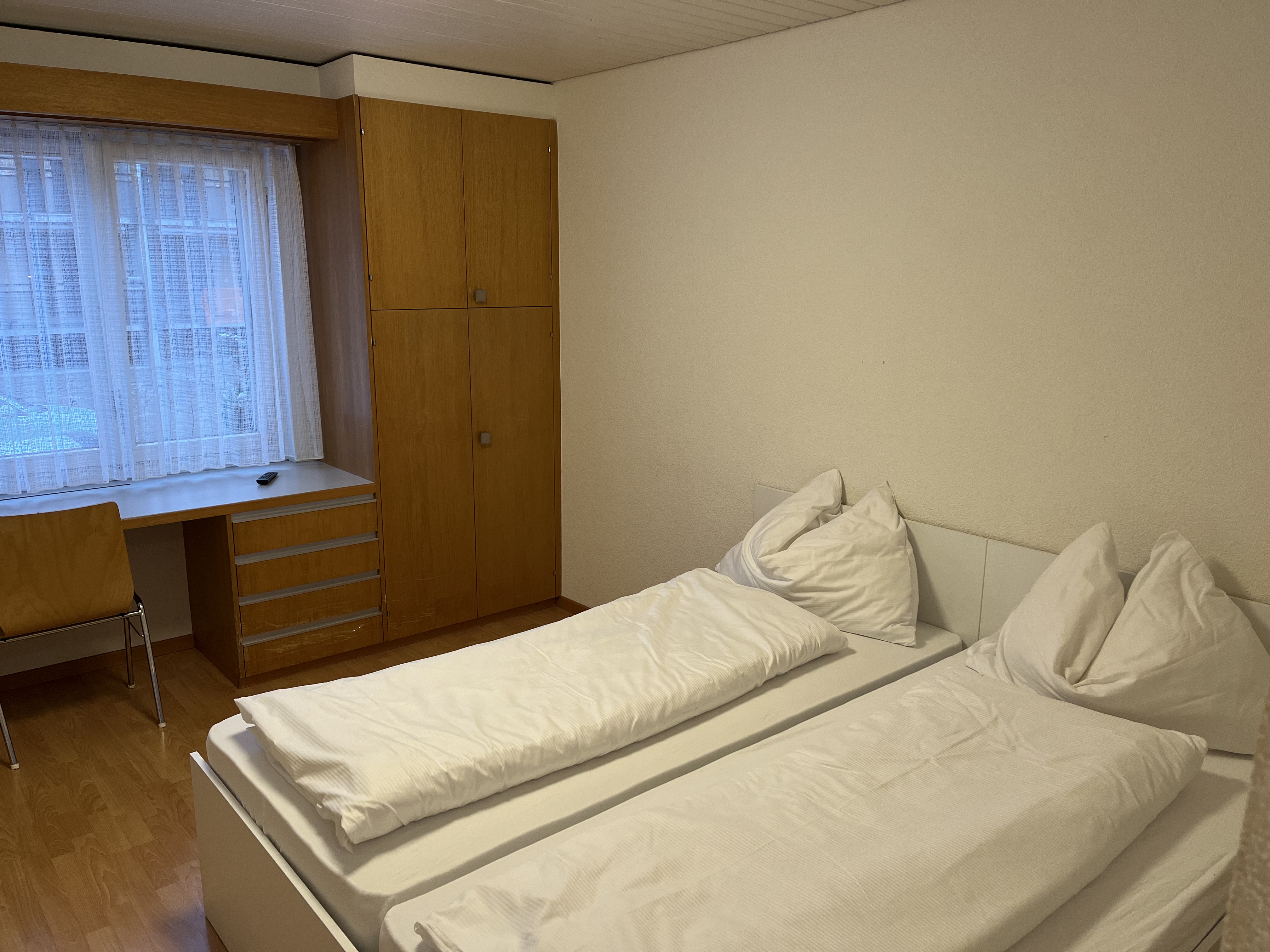 Monteurwohnung - Zimmertyp: Einzelzimmer - Deitingen - HoStel Self Check-In Solothurn