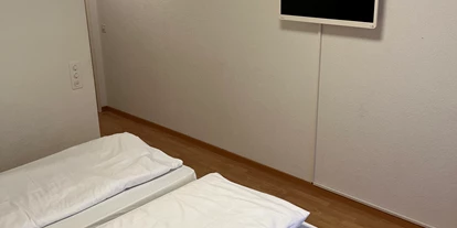 Monteurwohnung - Zimmertyp: Mehrbettzimmer - Bettenhausen - HoStel Self Check-In Solothurn