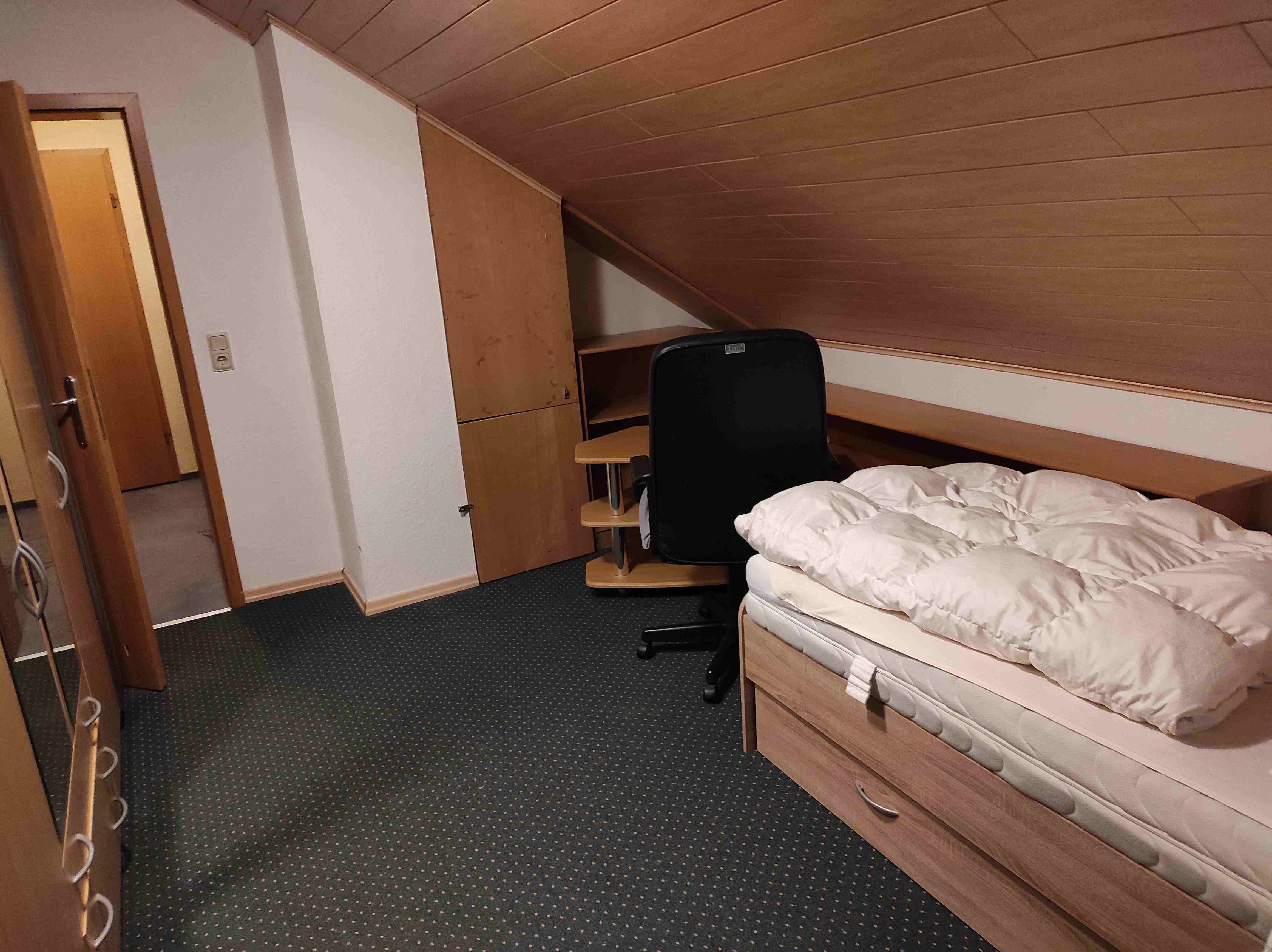 Monteurzimmer: Zimmer 1-1 - Karl Brand