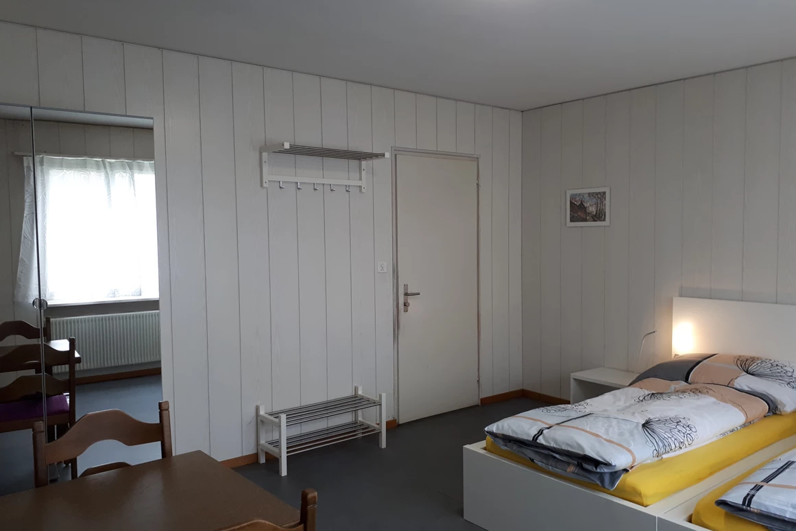 Monteurzimmer: good bed Deitingen