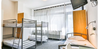 Monteurwohnung - Muggensturm Gaggenau - Mehrbettzimmer - Gästehaus und Monteurzimmer Karlsruhe