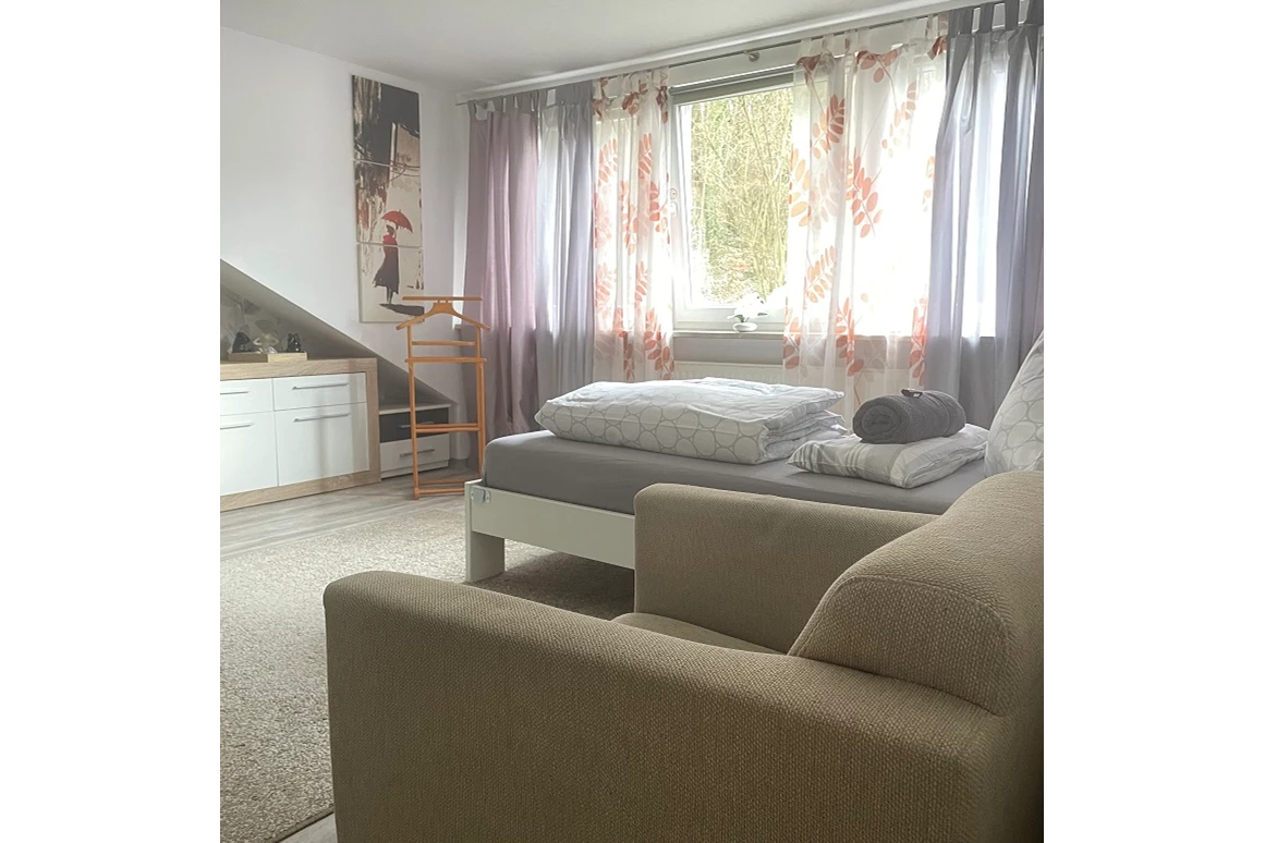 Monteurzimmer: Monteurzimmer und Ferienwohnungen „Monteurglück"