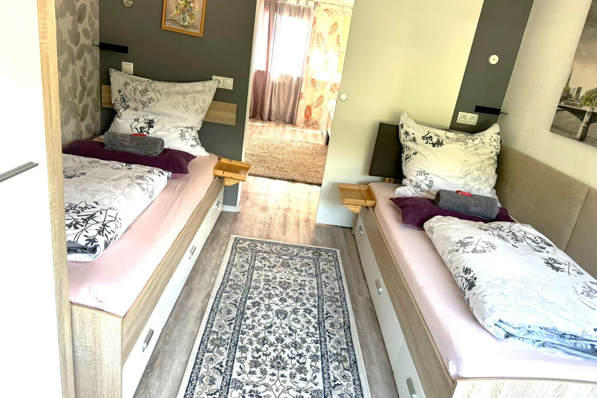 Monteurzimmer: Monteurzimmer und Ferienwohnungen „Monteurglück"