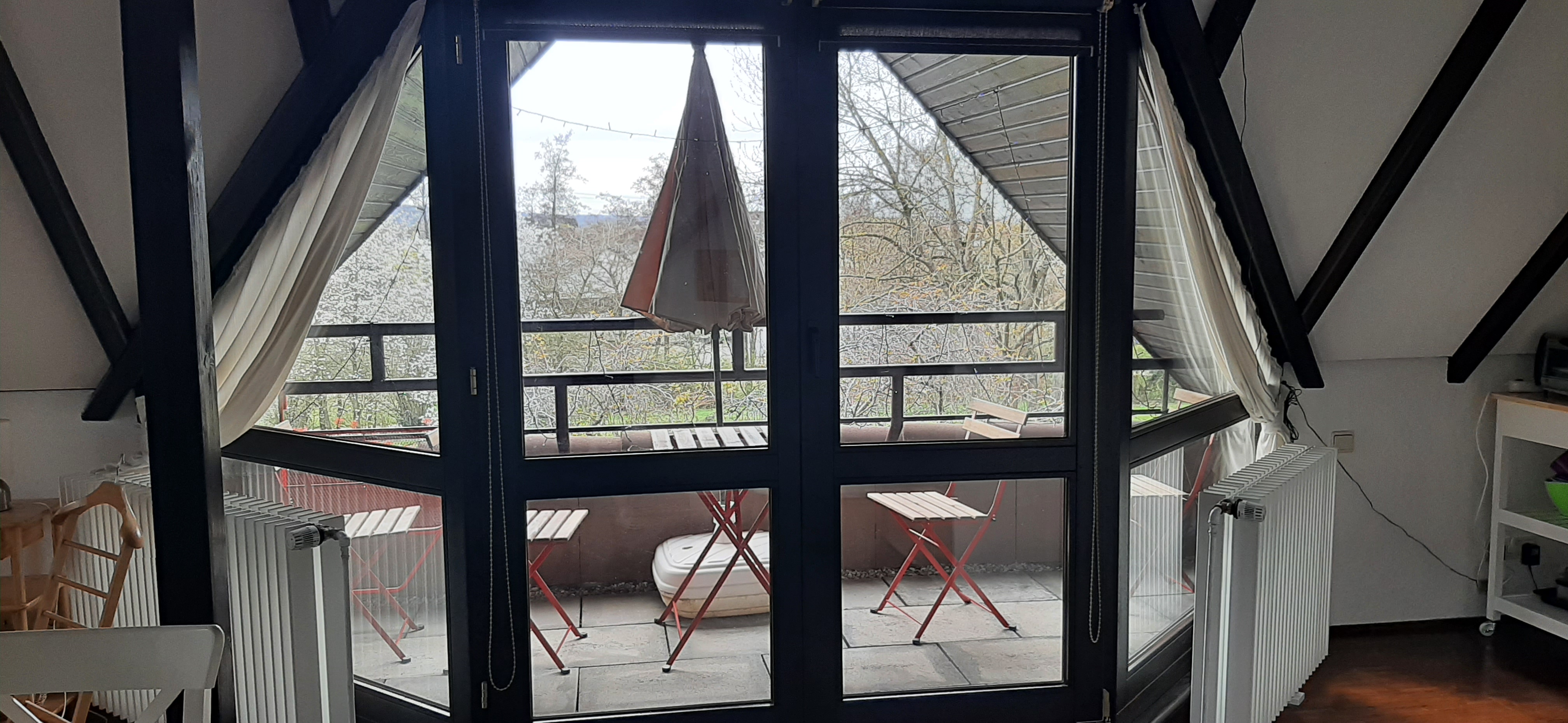 Monteurzimmer: Balkon erste Wohnung - Monteurzimmer Meckenheim