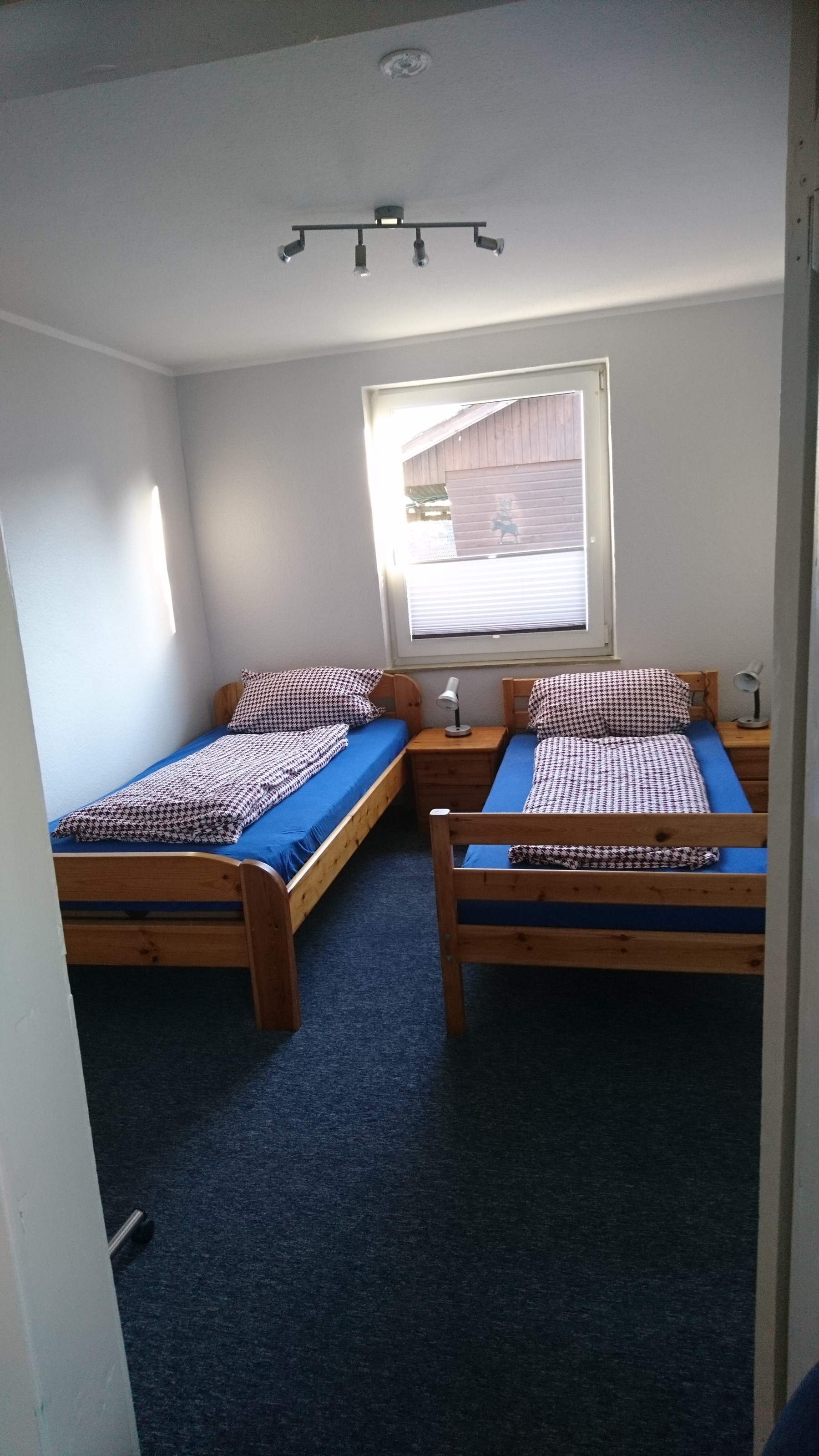 Monteurwohnung - Bettwäsche: Bettwäsche inklusive - Schlafzimmer - Kaack Sandra