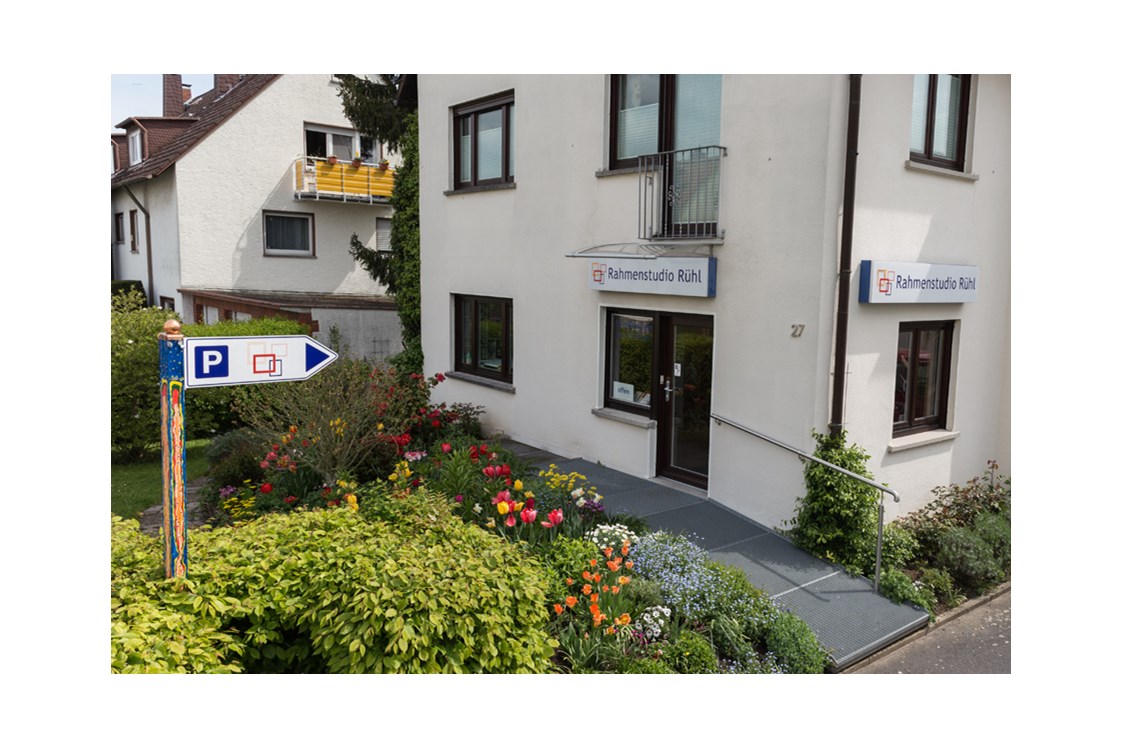 Monteurzimmer: Haus mit Rahmenstudio - Monteurzimmer in Bad Homburg/Kirdorf