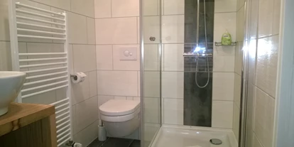 Monteurwohnung - Waschmaschine - Deutschland - Dusche - Gundula Liebing