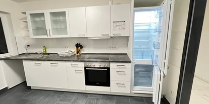 Monteurwohnung - Parkplatz: kostenlose Parkplätze in der Straße - Bremen-Umland - MK Hostel Oyten, nähe Autobahn