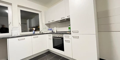 Monteurwohnung - Parkplatz: kostenlose Parkplätze in der Straße - Bremen-Umland - MK Hostel Oyten, nähe Autobahn