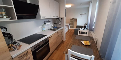 Monteurwohnung - PLZ 89365 (Deutschland) - Wohnung 2 Küche mit Eßbereich - Gästehaus Buberl