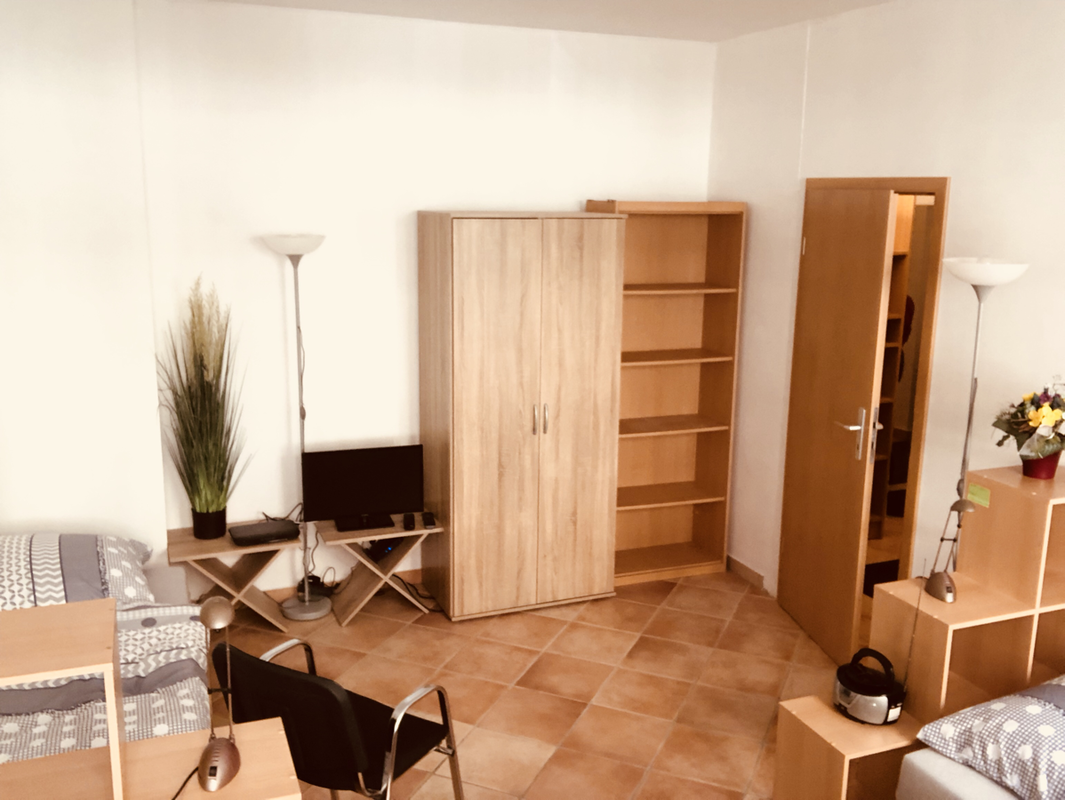 Monteurzimmer: Zimmer 2 (3 Betten) - Chemnitz FeWo & Monteurzimmer