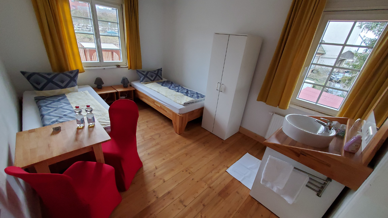 Monteurzimmer: Gästehaus Lichdi Schwaigern