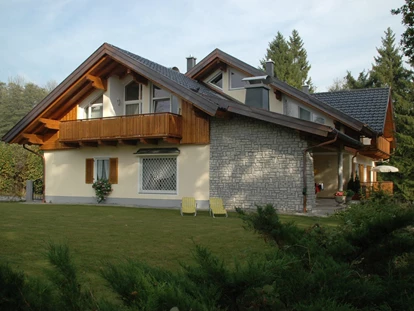 Monteurwohnung - Art der Unterkunft: Apartment - Österreich - Hausansicht der Villa Wallersee - Villa-Wallersee