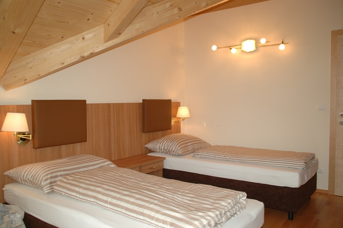 Monteurzimmer: Schlafzimmer, Betten vorwiegend teilbar - Villa-Wallersee