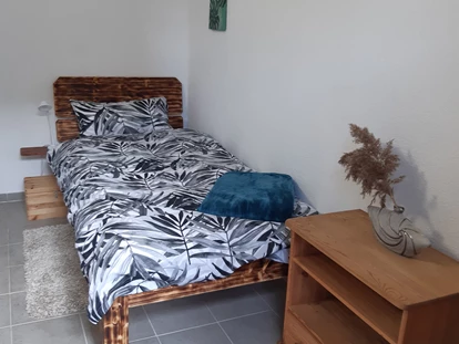 Monteurwohnung - Bettwäsche: Bettwäsche gegen Gebühr - Deutschland - Schlafzimmer Nr 2 - Fewozie
