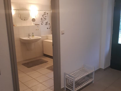 Monteurwohnung - Bettwäsche: Bettwäsche gegen Gebühr - Deutschland - Blick vom Flur - Fewozie