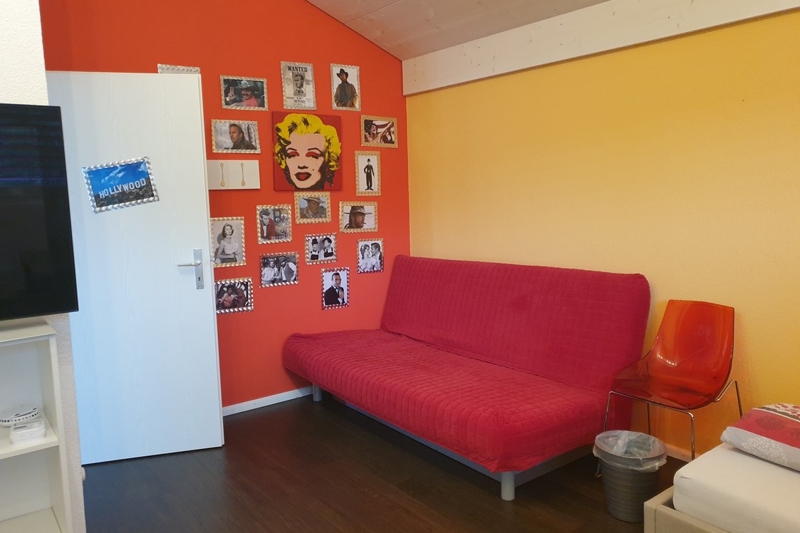 Monteurzimmer: 2 Bettzimmer Hollywood - Guesthouse Claudia