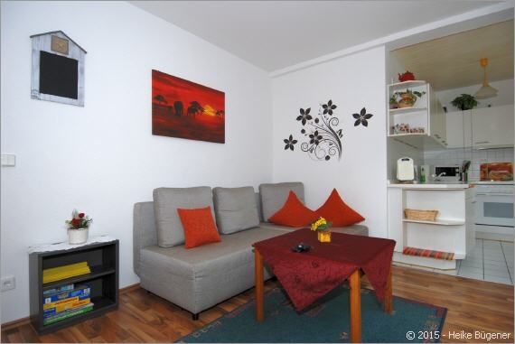 Monteurzimmer: Wohnzimmer - Ferienwohnung mit KDB für 1-3 Pers., eigener Eingang + Terrasse, 45549 Sprockhövel
