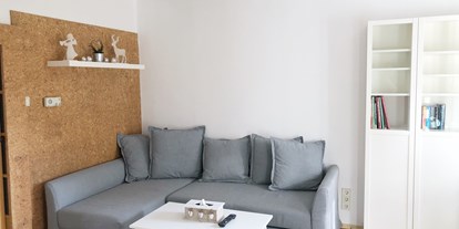 Monteurwohnung - Zimmertyp: Doppelzimmer - Tennengau - Zentral gelegene Wohnung mit moderner Küche und Terrasse keine Touristen