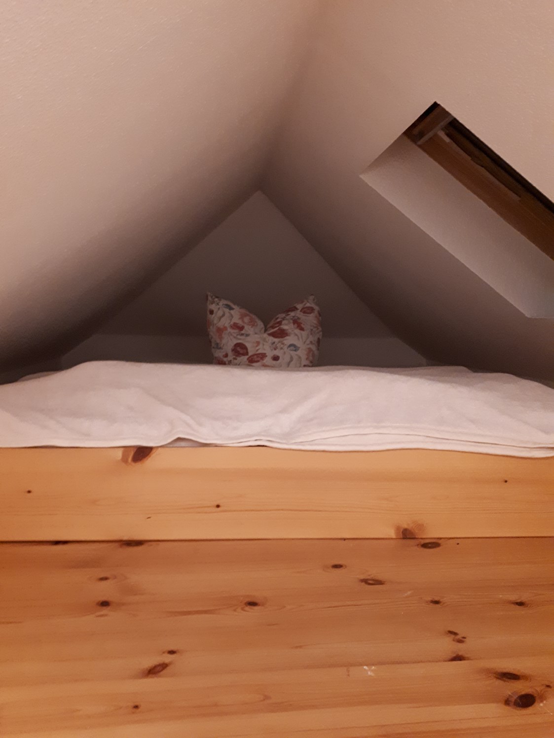 Monteurzimmer: Doppelbett, auch einzeln nutzbar - Waldmeister