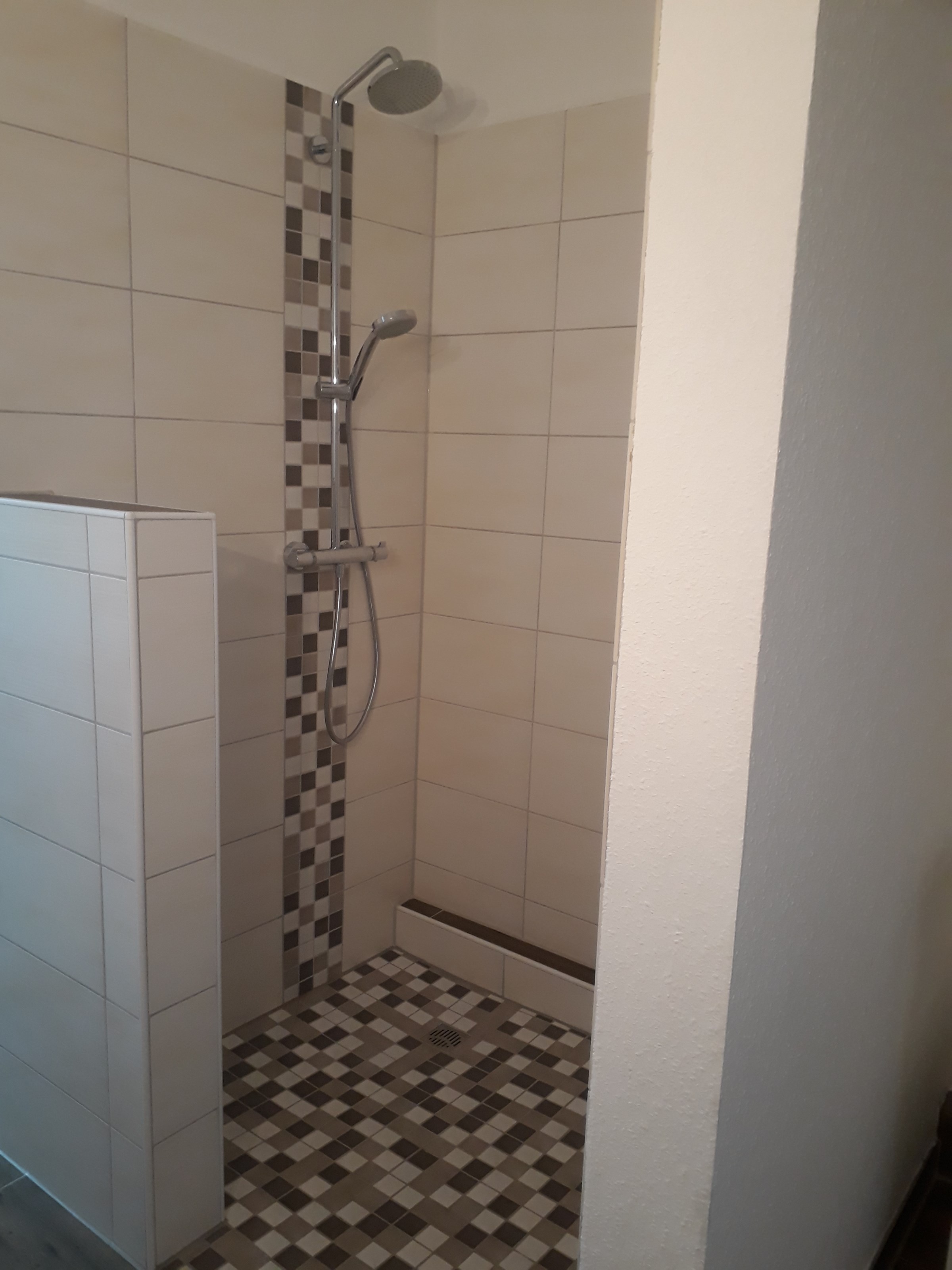 Monteurzimmer: Dusche - Gästehaus Habrihausen