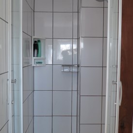 Monteurzimmer: Dusche - Düssel-Wohnung