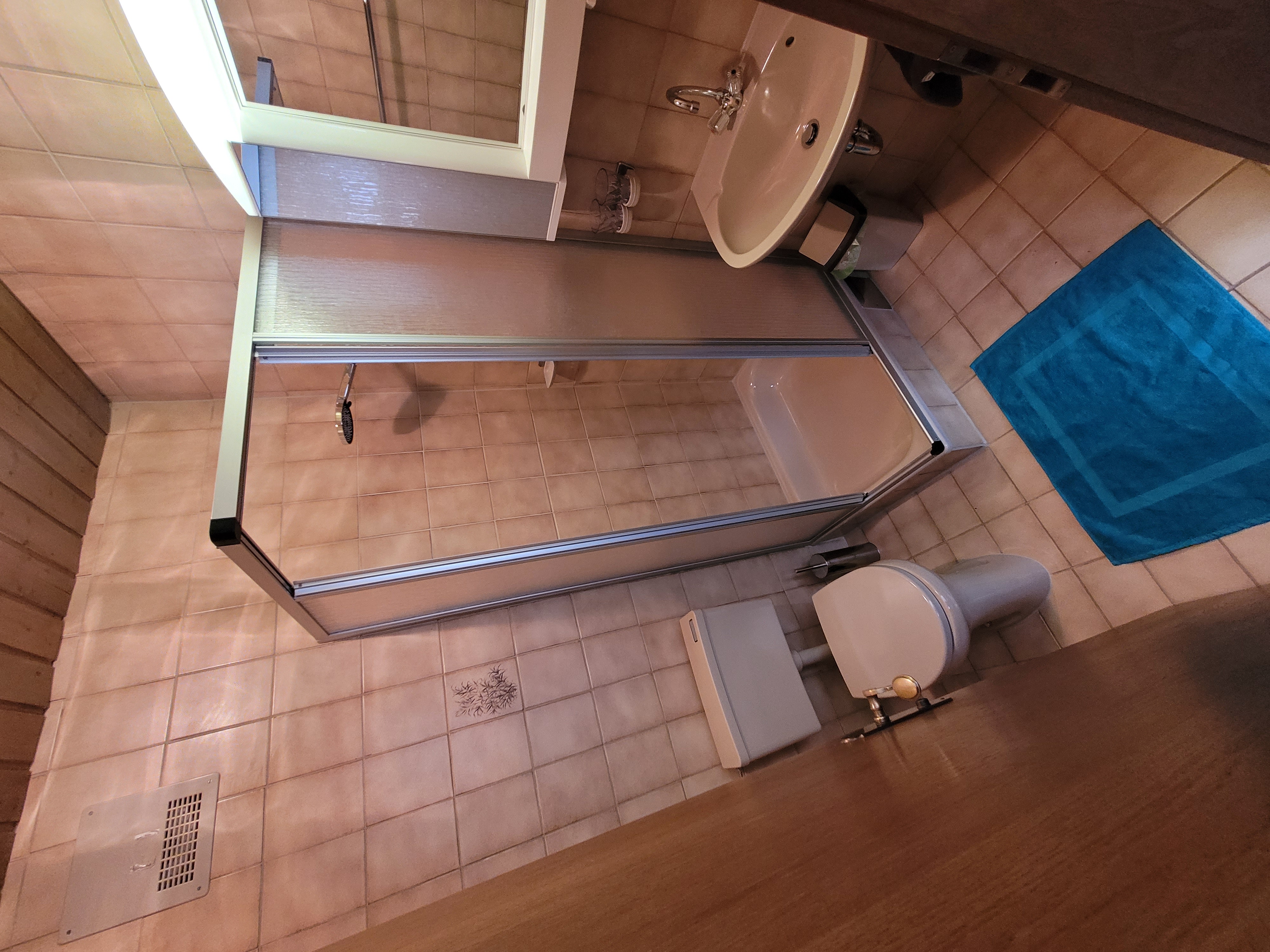 Monteurwohnung - Kaffeemaschine - Tirol - Badezimmer - Haus Bellevue