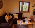 Monteurzimmer: Wohnzimmer / COuch - Talwohnungen (🏠 3 Wohnungen für je max 3Personen)