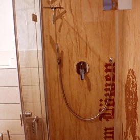 Monteurzimmer: Dusche / Badezimmer - Talwohnungen (🏠 3 Wohnungen für je max 3Personen)