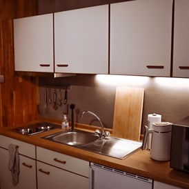Monteurzimmer: FEWO1: Küchenzeile - Talwohnungen (🏠 3 Wohnungen für je max 3Personen)