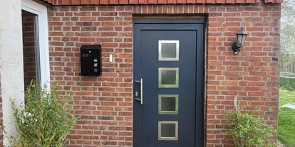 Monteurwohnung - Kaffeemaschine - Schleswig-Holstein - Der Eingangsbereich. - Monteurswohnung Kronprinzenkoog