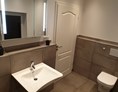 Monteurzimmer: Badezimmer - auszeit appartements & rooms