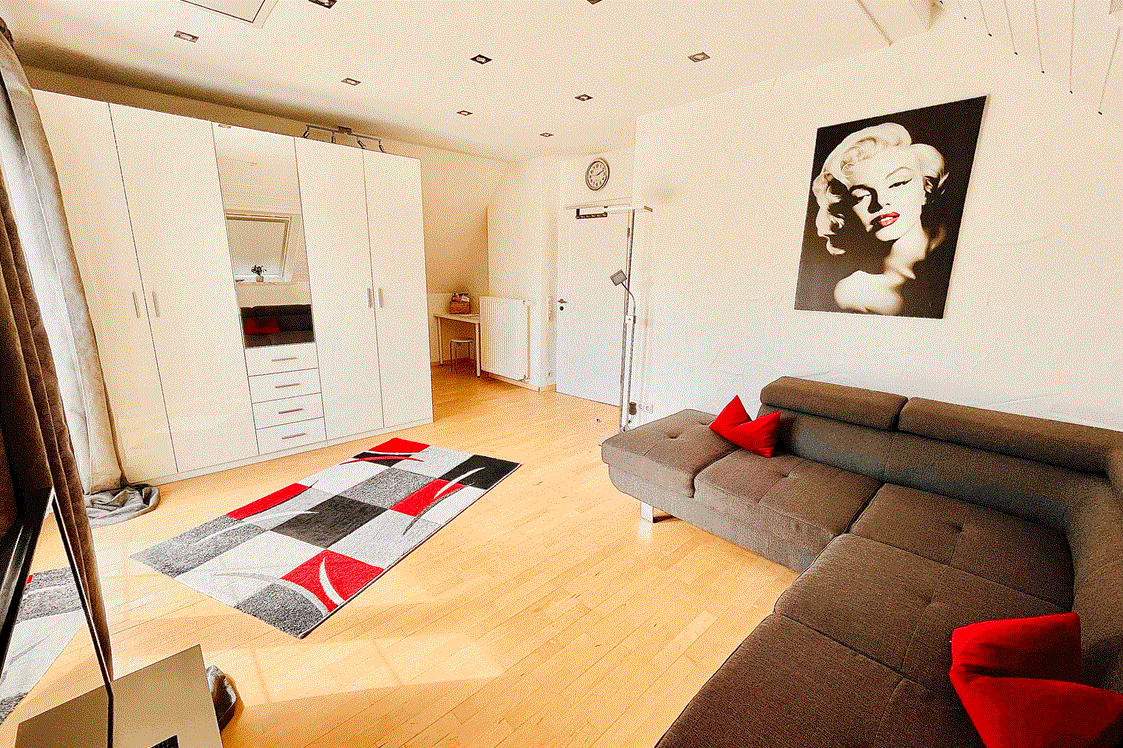 Monteurzimmer: Wohnzimmer - Apartment/Zimmer Haus Dragl bei Augsburg