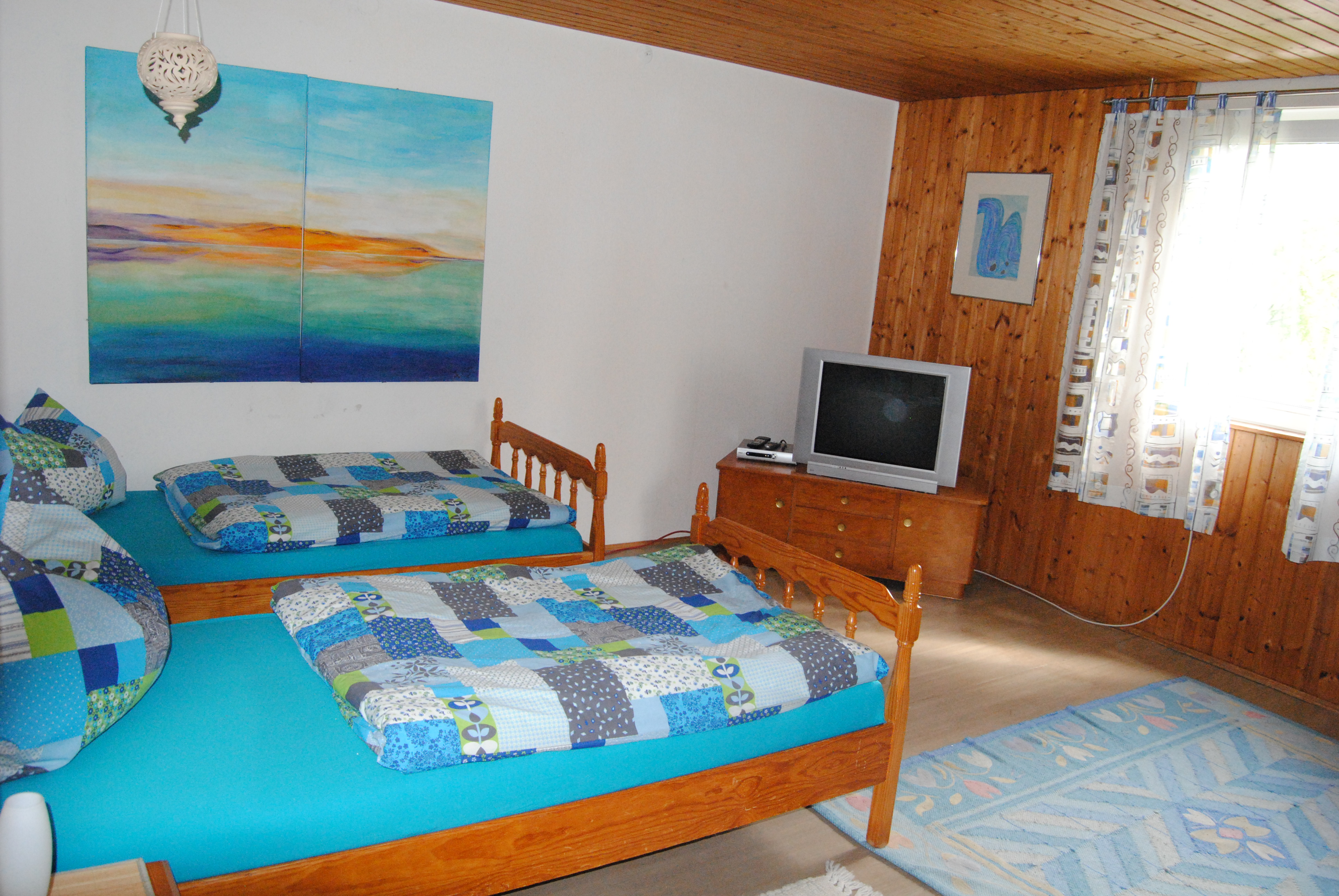 Monteurwohnung - Einzelbetten - Bayern - Doppelzimmer mit TvV, WC und Waschgelegenheit - Monteurwohnung - Rosenhaus