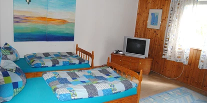 Monteurwohnung - Burghausen (Landkreis Altötting) - Doppelzimmer mit TvV, WC und Waschgelegenheit - Monteurwohnung - Rosenhaus