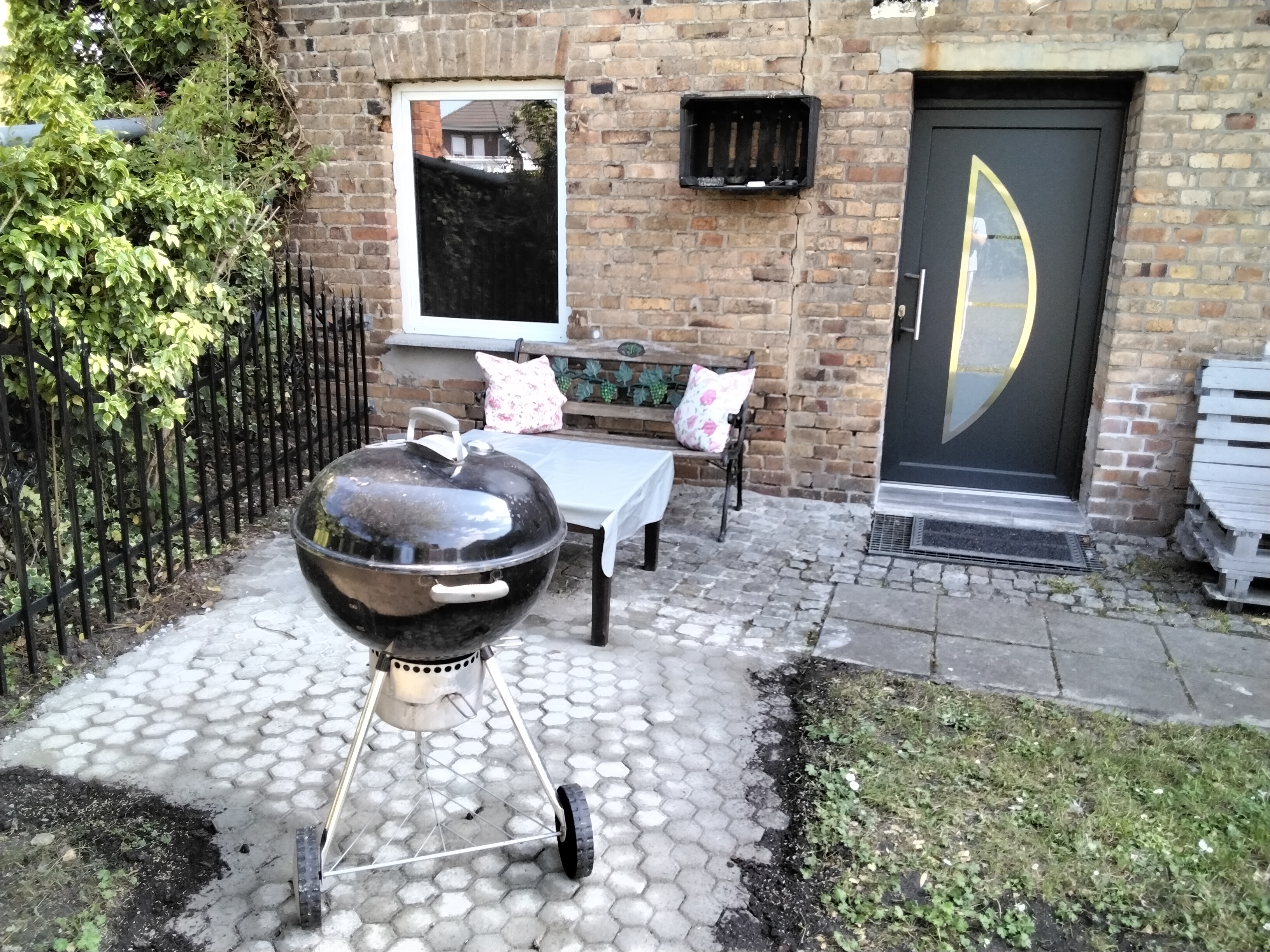 Monteurwohnung - TV - Oberlausitz - Garten mit Grill - Dachsloch