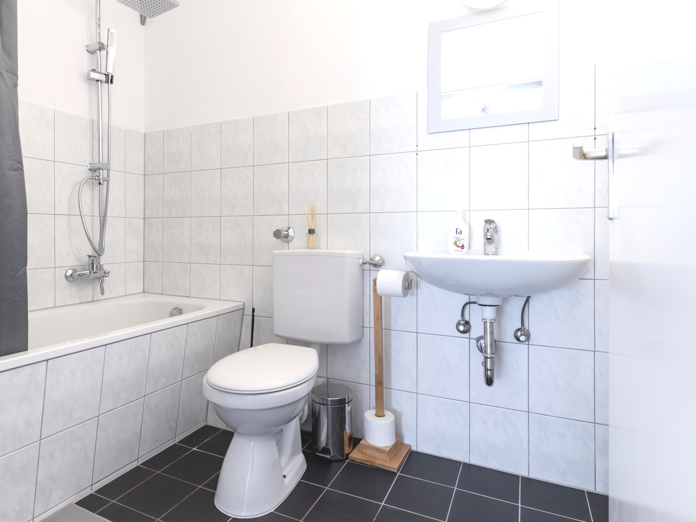 Monteurzimmer: Ideal für Firmen & Messegäste - Monteurunterkünfte in Essen - VAZ by KeyFaktor