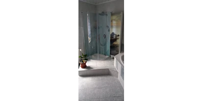 Monteurwohnung - Bettwäsche: Bettwäsche gegen Gebühr - Deutschland - Badezimmer  - Ferienwohnung im Südharz am Kyffhäusergebirge