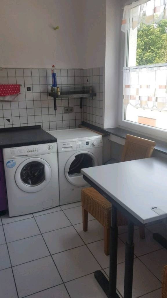 Monteurzimmer: Küche mit Waschmaschine - Dema