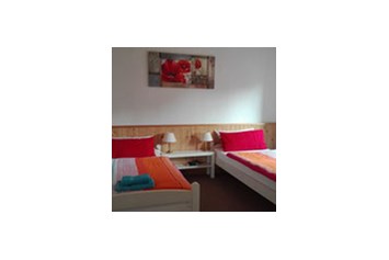 Monteurzimmer: Wohnung 5
sep. Schlafzimmer
(Betten können auch zusammen gestellt werden) - Vilser Landhaus Ferienwohnungen/Monteurunterkunft