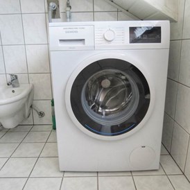 Monteurzimmer: eigene Waschmaschine in Ferienwohnung 1 gegen Gebühr - Ferienwohnungen Liebl im Altmühltal