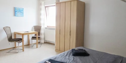 Monteurwohnung - PLZ 85104 (Deutschland) - Doppelzimmer 1
Ferienwohnung 2 mit 2 Einzelbetten, die je Bedarf getrennt, oder zusammengestellt werden können.  - Ferienwohnungen Liebl im Altmühltal