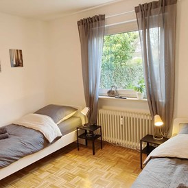 Monteurzimmer: Schlafzimmer, HomeRent Unterkunft in Hanau - HomeRent in Hanau, Rodenbach, Erlensee, Altenstadt, Ronneburg